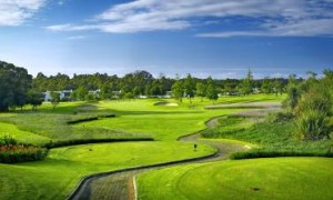Golfen im Paradies: Fancourt bietet vier 18-Loch Championship Golfplätze, designed by Gary Player. "The Links", "The Montagu" und "The Outeniqua" sind seit Jahren unter den Top 10 der Golfplätze in Südafrika. Foto: Fancourt