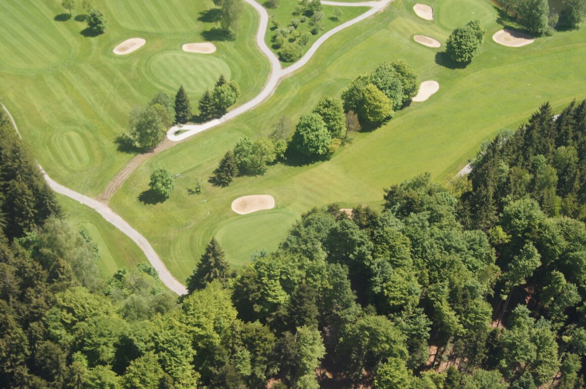 Golfplatz aus der Luft