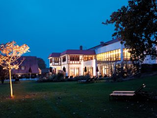 wald und schlosshotel friedrichsruhe spa aussen -