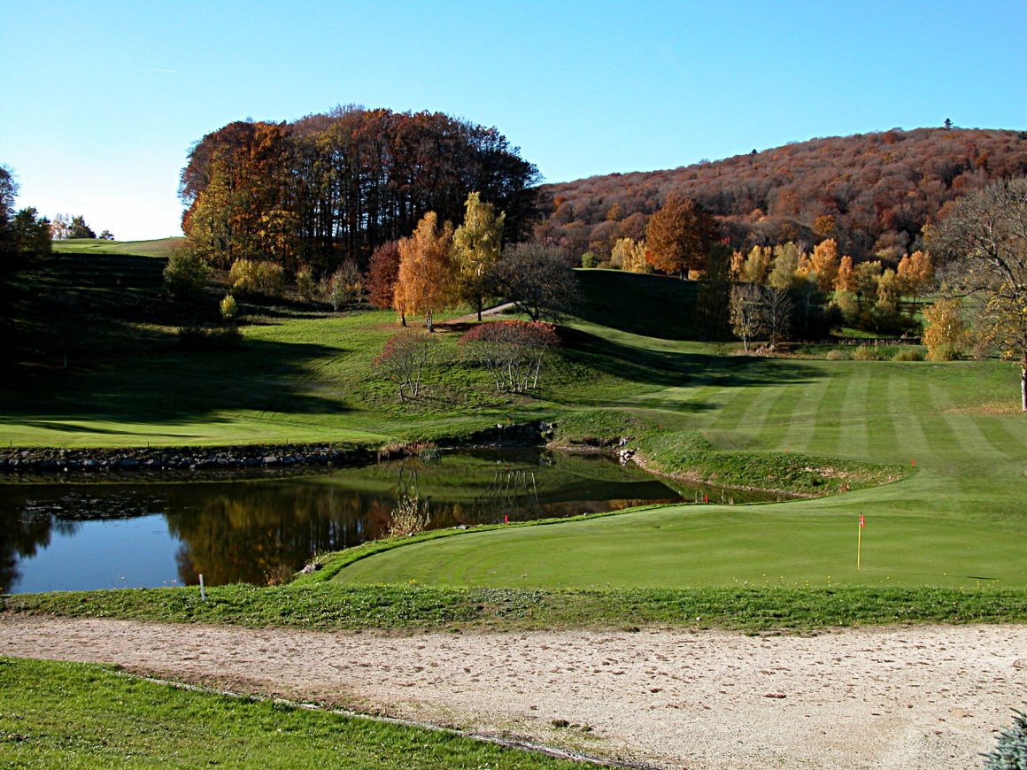 Loch 18, Golf Rougemont-le-Château