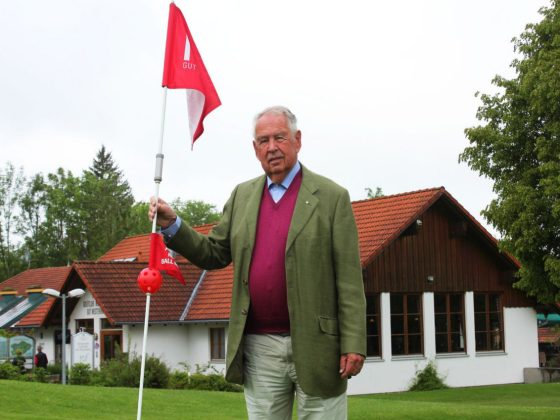 Unser Bild zeigt ihn auf der 27-Loch-Golfanlage auf Gut Westerhart.