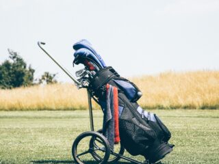 Golfbag mit Golfcaddy