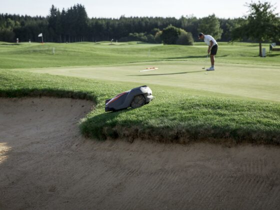 Mähroboter für den Golfplatz