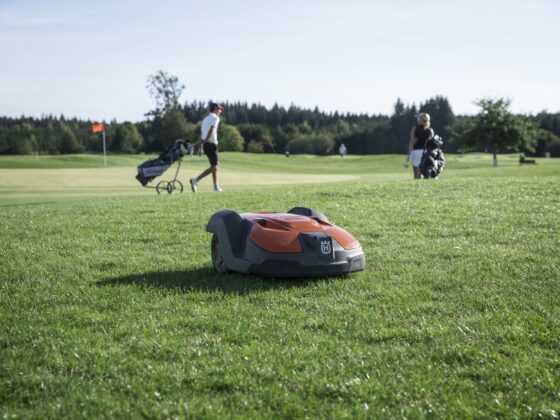 Mähroboter für den Golfplatz