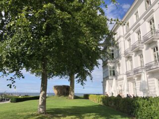 Die Bar-Terrasse von Heiligendamm ist ein magischer Ort - auch nüchtern betrachtet.