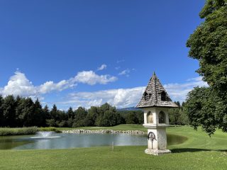 Die einladende Zufahrt nach Finkenstein.