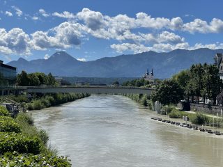 Villach an der Drau ist ein guter Ausgangspunkt für Golfen im Dreiländereck.