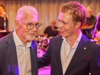 Das Zerbrechen der Idole Franz Beckenbauer mit seinem jüngsten Sohn Joel.