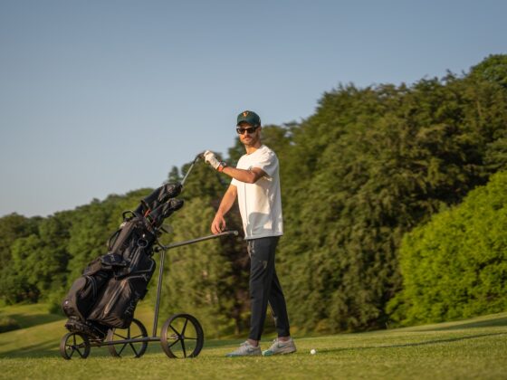 golfer golfbag caddy trolley -