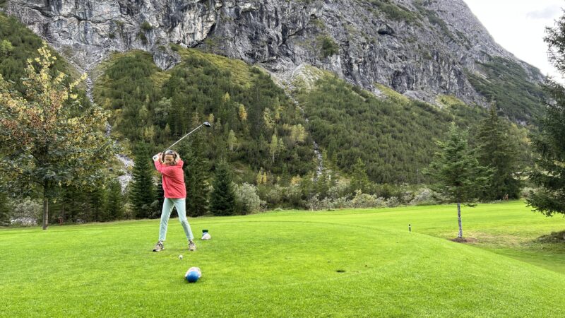 Dekorative Steilwände gehören in Lech dazu.