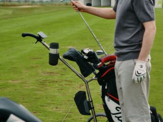 Smartphone-Halterung am Golftrolley @FIDLOCK Golf Trolley mit VACUUM -