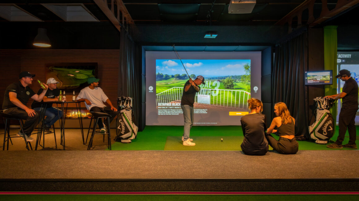 Indoor Golf