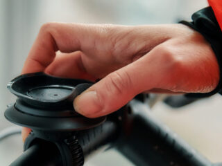Smartphone-Halterung am Golftrolley VACUUM handlebar base