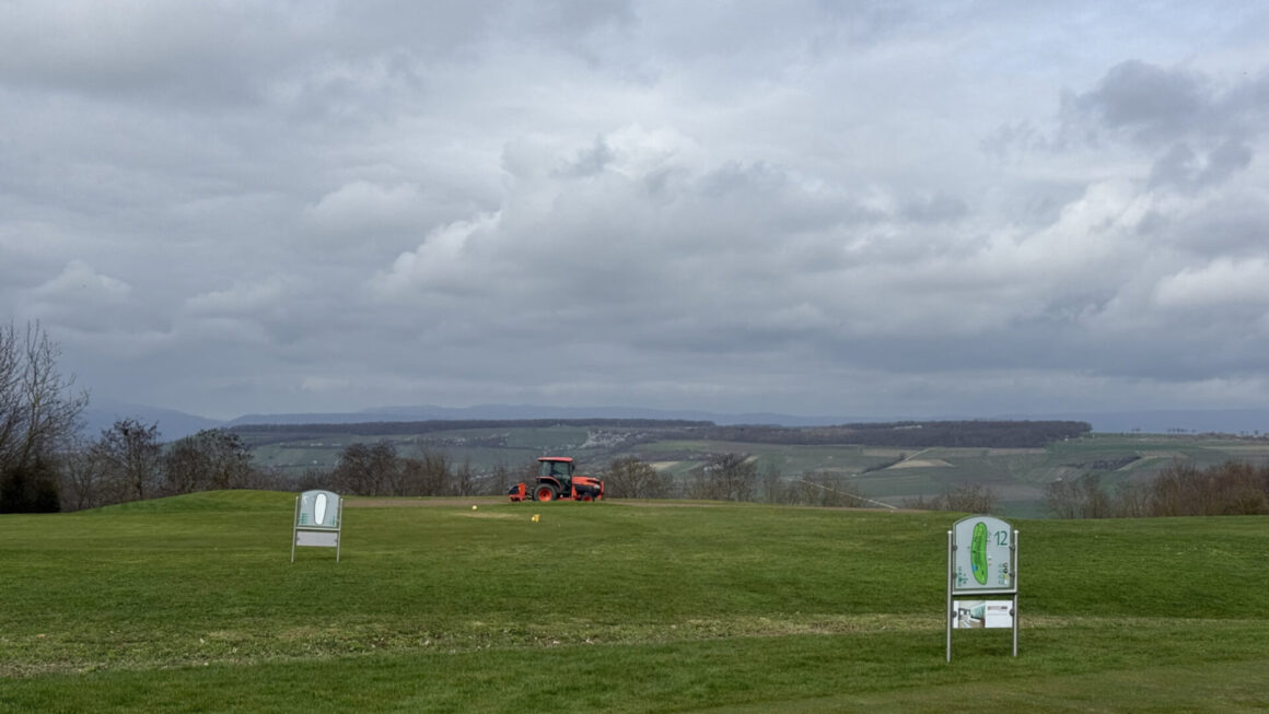 Rechtzeitiges Aerifizieren vor dem großen Ansturm.